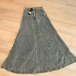 Fashion Nova Blue A-Line Denim Skirt